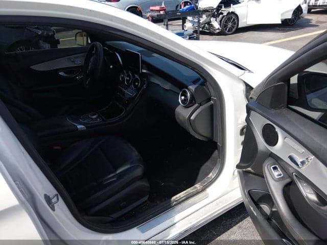 2018 MERCEDES-BENZ C 300 5