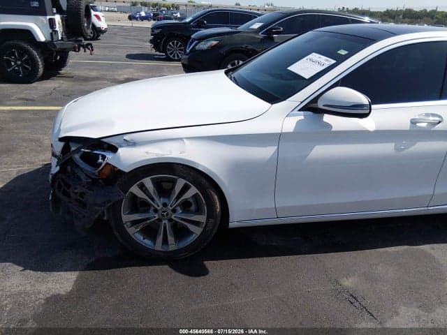 2018 MERCEDES-BENZ C 300 6