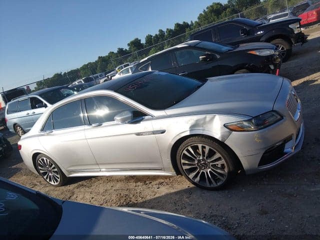 2017 LINCOLN CONTINENTAL RESERVE 13
