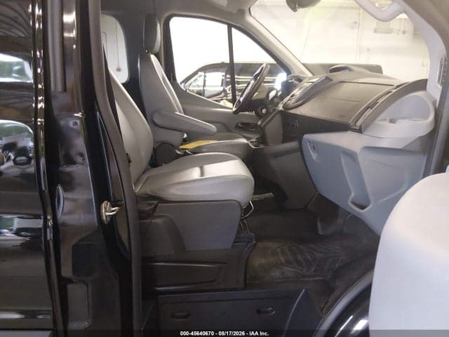 2018 FORD TRANSIT-150 XL 5