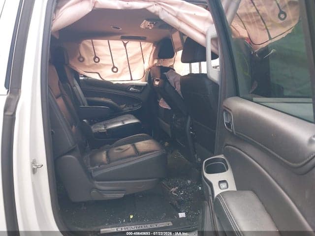 2017 CHEVROLET SUBURBAN LT 8