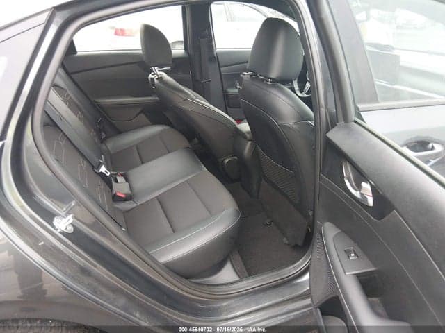 2024 KIA FORTE GT-LINE 8