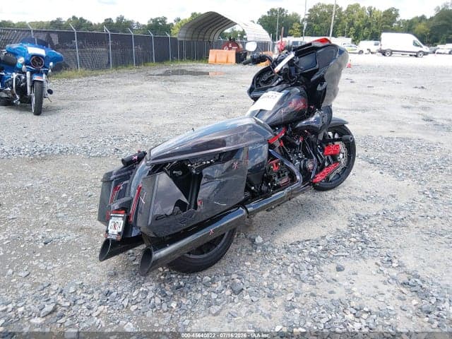 2026 HARLEY-DAVIDSON FLTRXSTSE 4