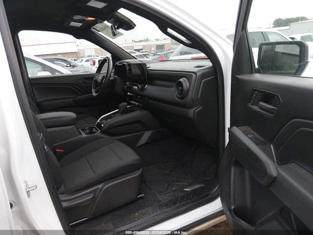 2025 CHEVROLET COLORADO 2WD WT 5
