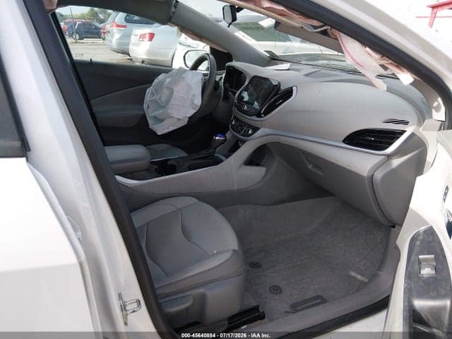 2018 CHEVROLET VOLT LT 5