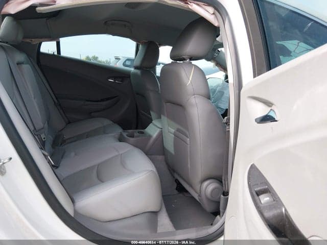 2018 CHEVROLET VOLT LT 8