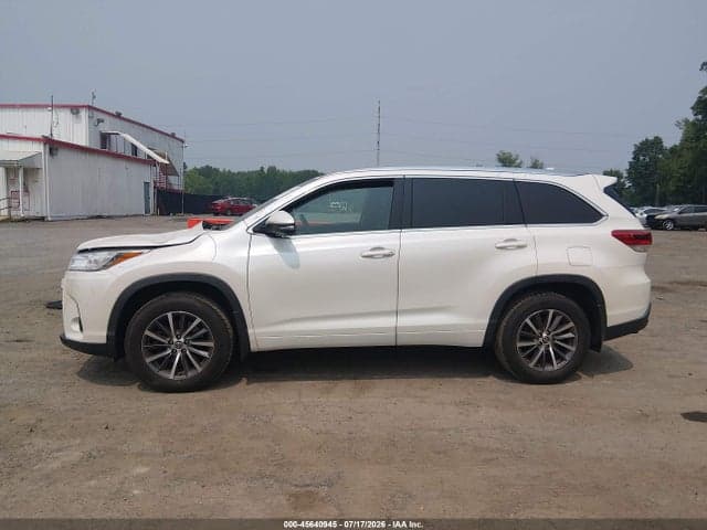 2018 TOYOTA HIGHLANDER XLE 14