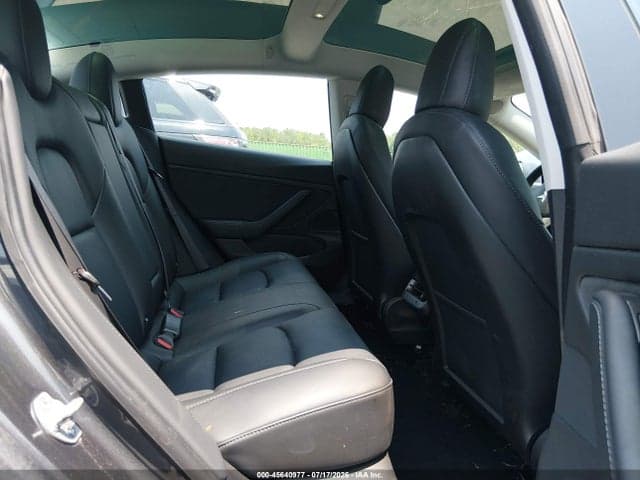 2018 TESLA MODEL 3 LONG RANGE/PERFORMANCE 8