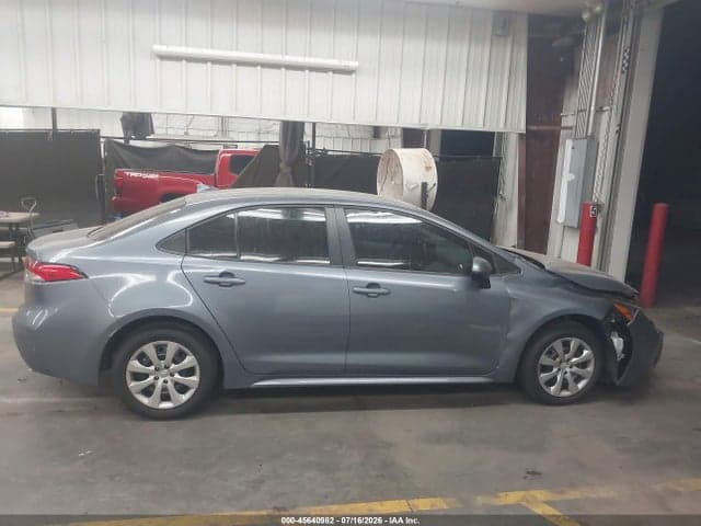 2026 TOYOTA COROLLA LE 13