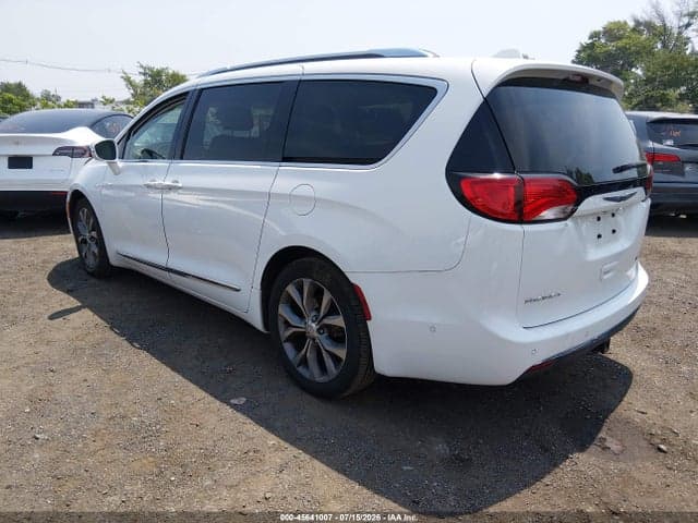 2019 CHRYSLER PACIFICA LIMITED 3