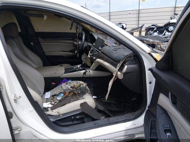 2018 HONDA ACCORD TOURING 5