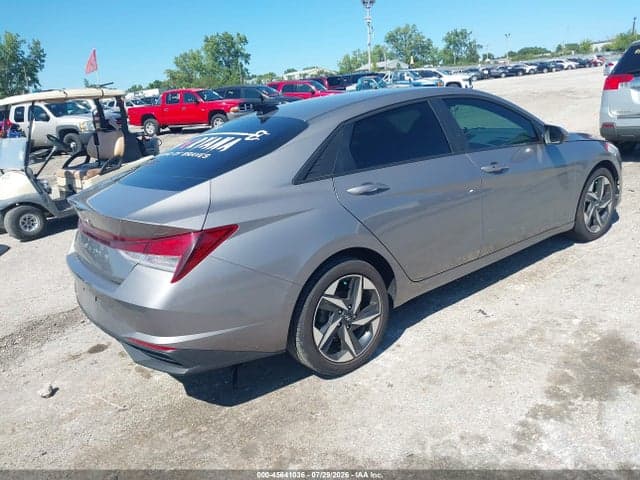 2023 HYUNDAI ELANTRA SEL 4