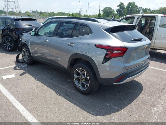 2025 CHEVROLET TRAX FWD LT 3