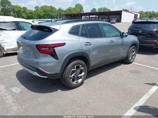 2025 CHEVROLET TRAX FWD LT 4