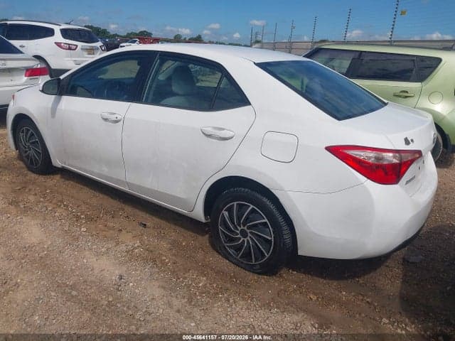 2017 TOYOTA COROLLA LE 3