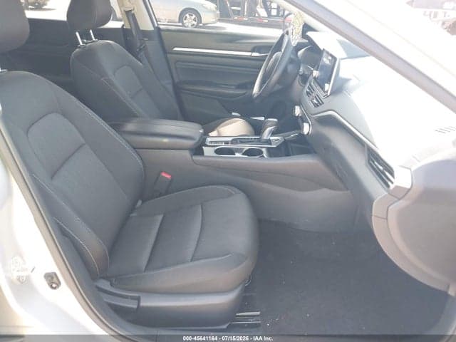 2021 NISSAN ALTIMA SV FWD 5