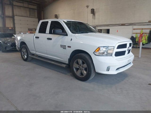 2019 RAM 1500 CLASSIC EXPRESS 4X4 6'4 BOX 1