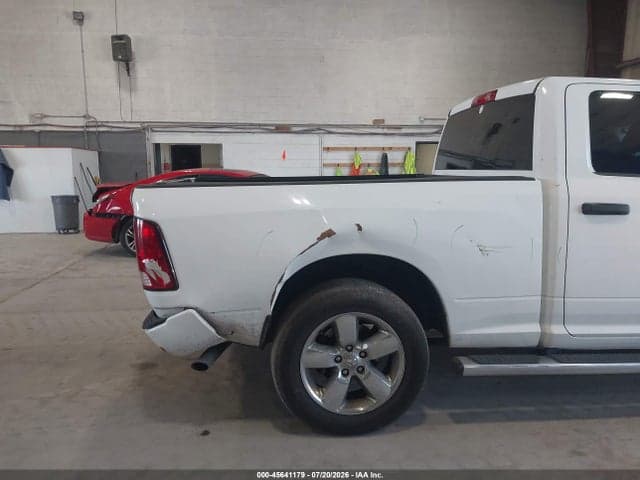 2019 RAM 1500 CLASSIC EXPRESS 4X4 6'4 BOX 17