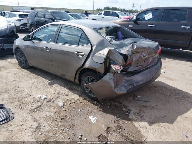 2017 TOYOTA COROLLA LE 3