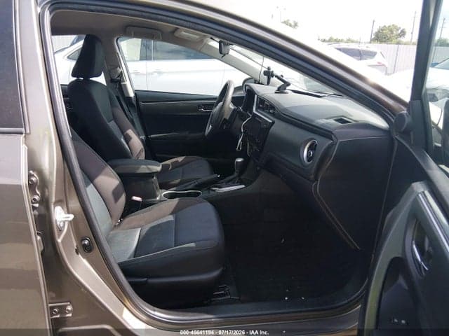 2017 TOYOTA COROLLA LE 5