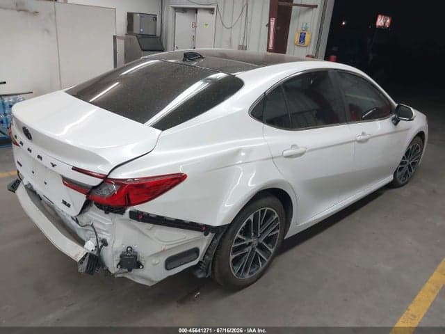 2025 TOYOTA CAMRY XLE 4
