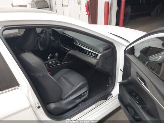 2025 TOYOTA CAMRY XLE 5