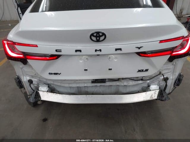 2025 TOYOTA CAMRY XLE 6