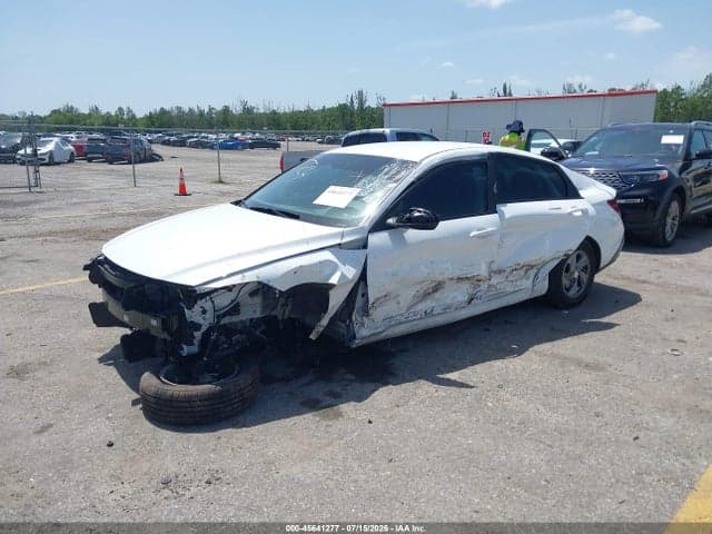 2025 HYUNDAI ELANTRA SE 2