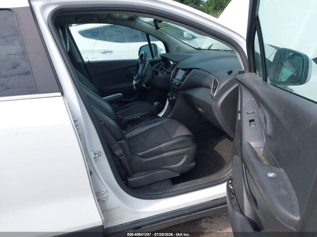 2020 CHEVROLET TRAX AWD LT 5