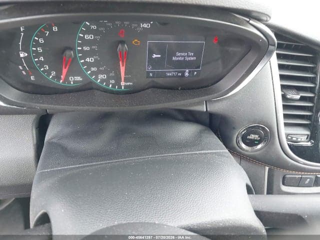 2020 CHEVROLET TRAX AWD LT 7