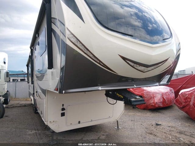 2018 GRAND DESIGN RECREAT SOLITUDE SERIES M-34 17