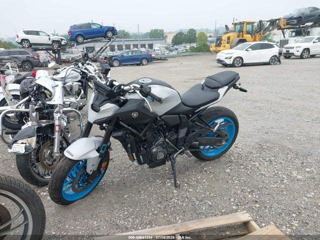 2025 YAMAHA MTN690 2