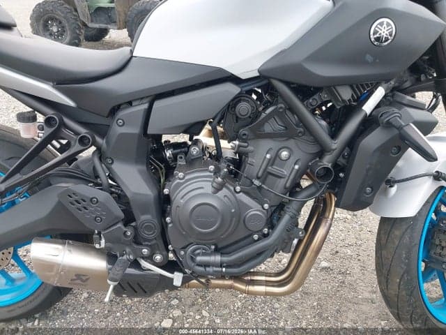 2025 YAMAHA MTN690 8