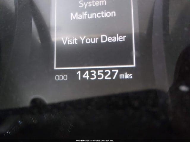2018 TOYOTA CAMRY SE 16