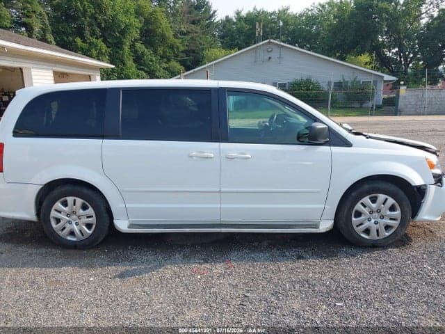 2017 DODGE GRAND CARAVAN SE 13
