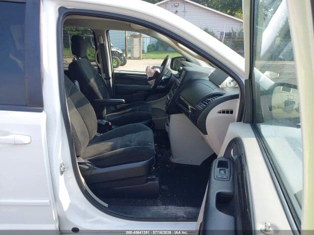 2017 DODGE GRAND CARAVAN SE 5