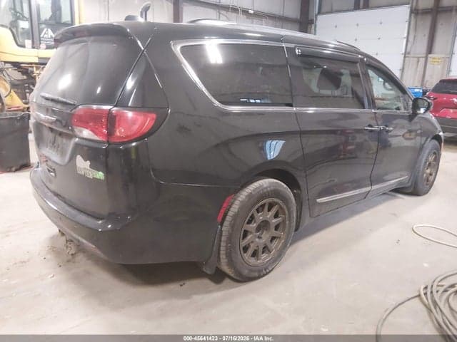 2017 CHRYSLER PACIFICA TOURING-L 4