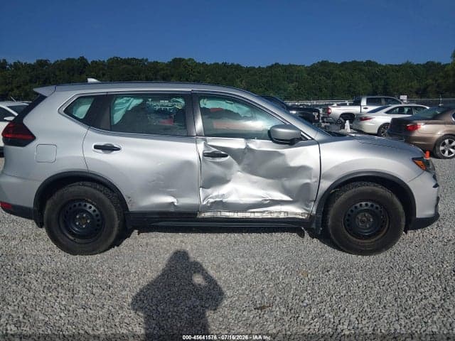 2018 NISSAN ROGUE S 13