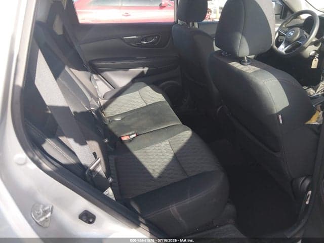 2018 NISSAN ROGUE S 8