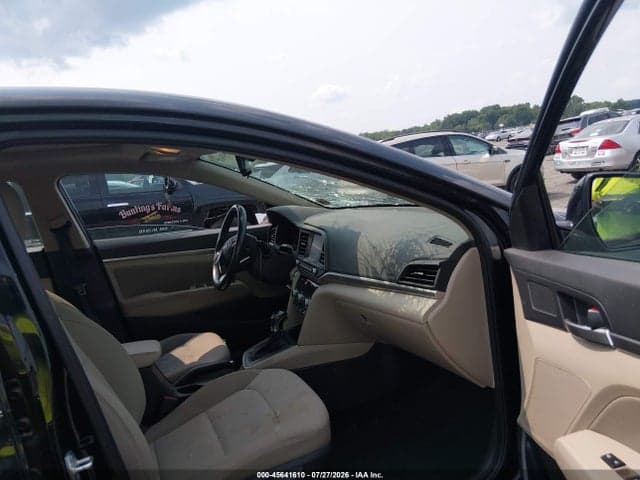 2020 HYUNDAI ELANTRA VALUE EDITION 5