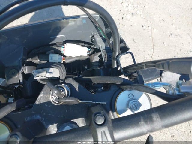 2025 SUZUKI DR-Z400 S 7