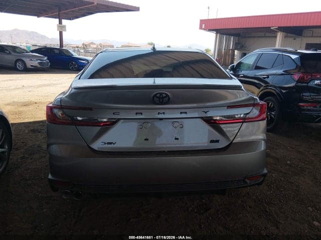 2026 TOYOTA CAMRY SE 17