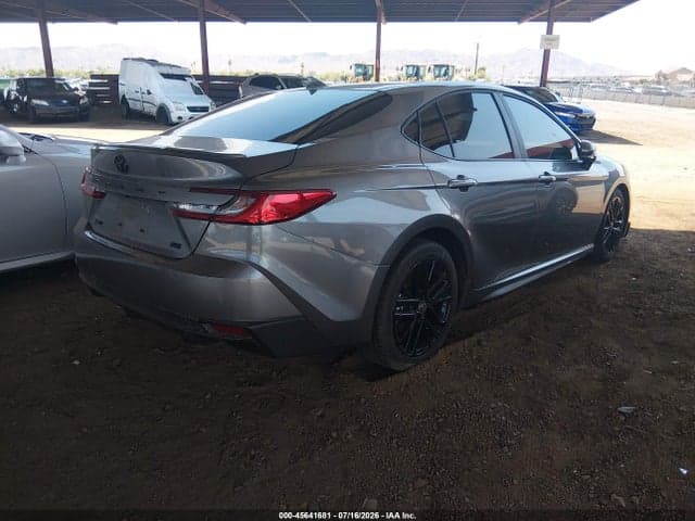 2026 TOYOTA CAMRY SE 4