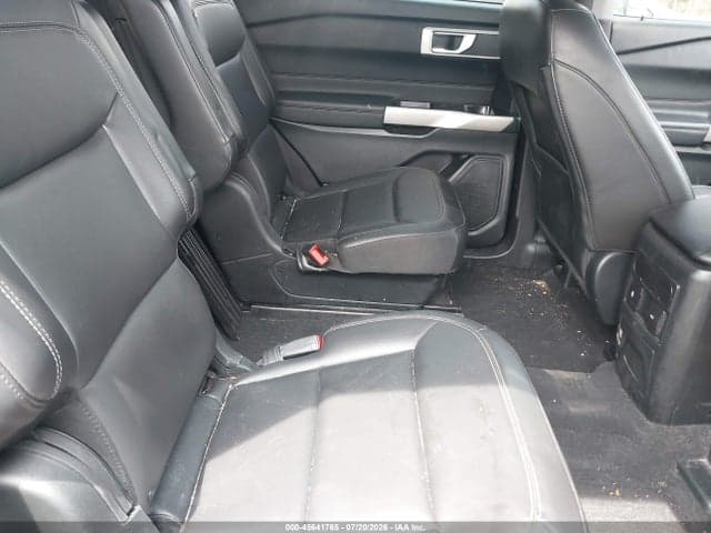 2023 FORD EXPLORER XLT 8