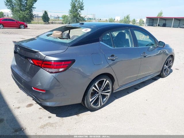 2022 NISSAN SENTRA SR XTRONIC CVT 4