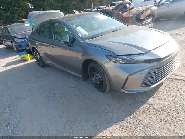 2025 TOYOTA CAMRY XLE - 1