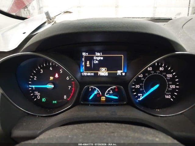 2017 FORD ESCAPE SE 7