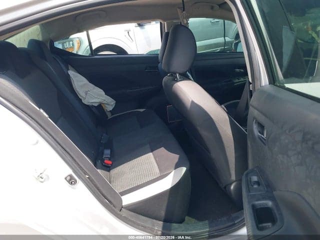 2021 NISSAN VERSA SV XTRONIC CVT 8