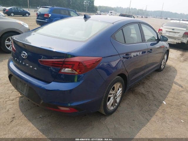 2019 HYUNDAI ELANTRA SEL 4