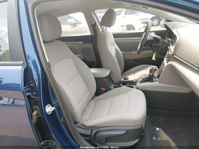 2019 HYUNDAI ELANTRA SEL 5